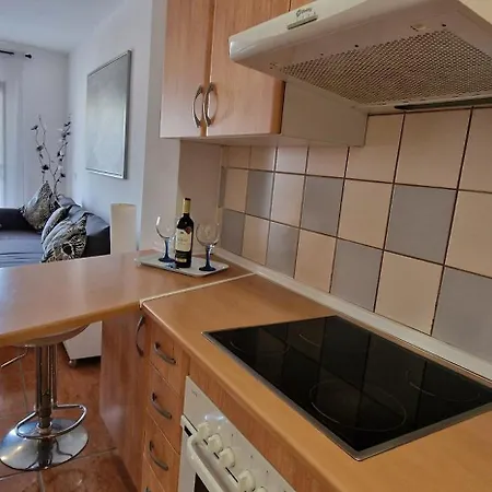 Апартаменты Aguamarina 812 *